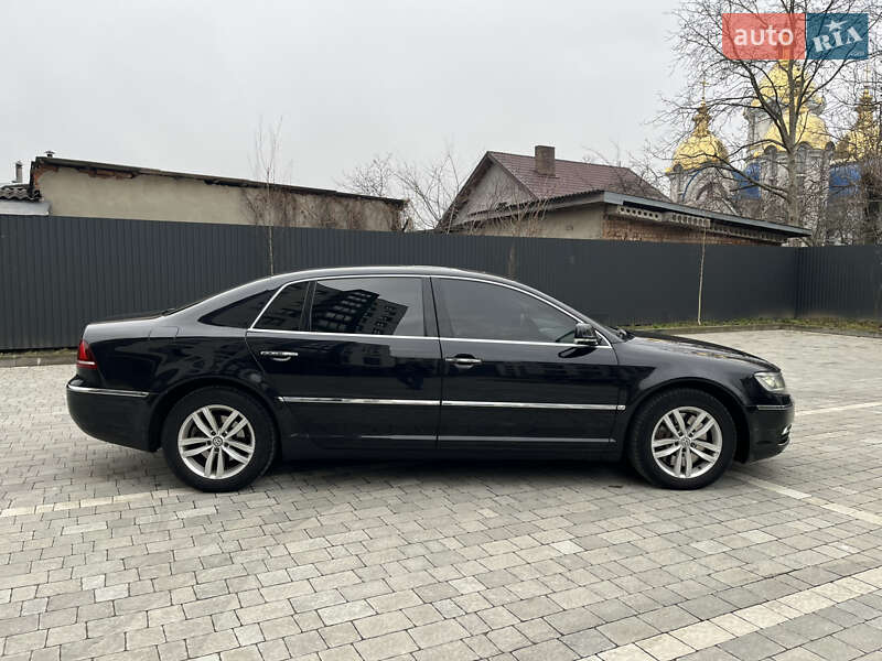 Седан Volkswagen Phaeton 2014 в Івано-Франківську
