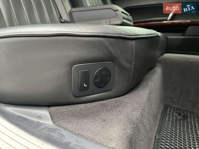 Седан Volkswagen Phaeton 2014 в Івано-Франківську