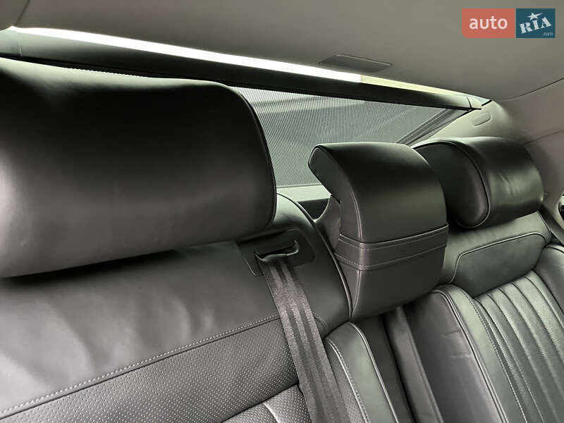 Седан Volkswagen Phaeton 2014 в Івано-Франківську