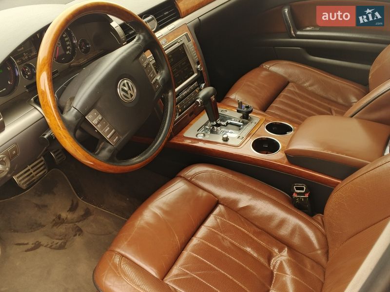 Седан Volkswagen Phaeton 2009 в Николаеве