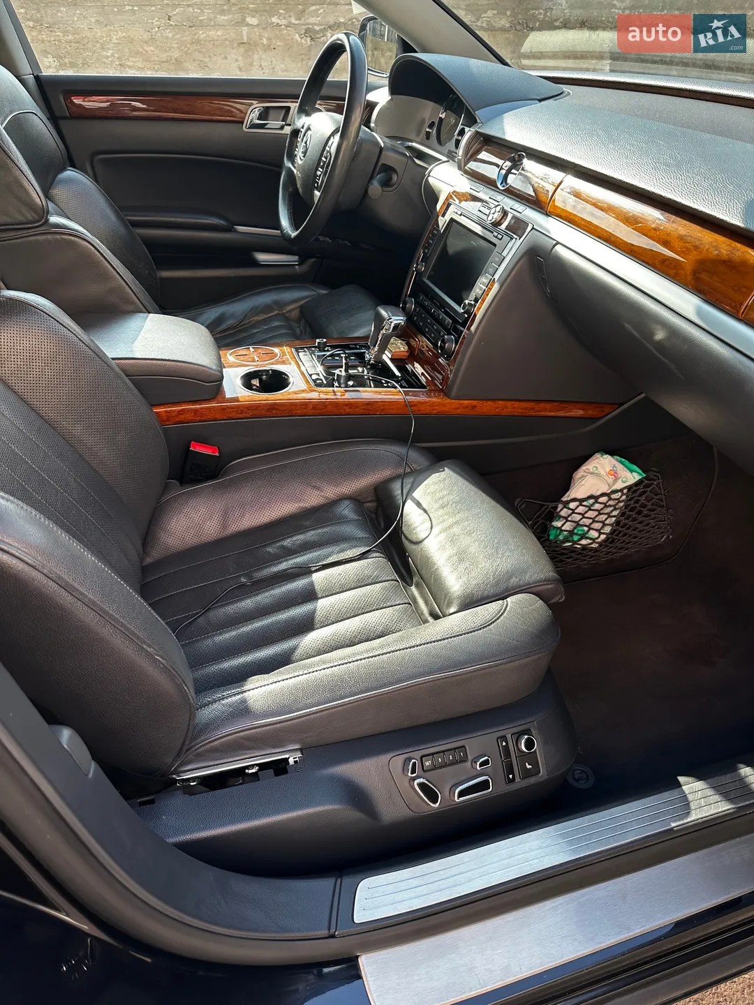 2015 Volkswagen Phaeton - мініатюра 11