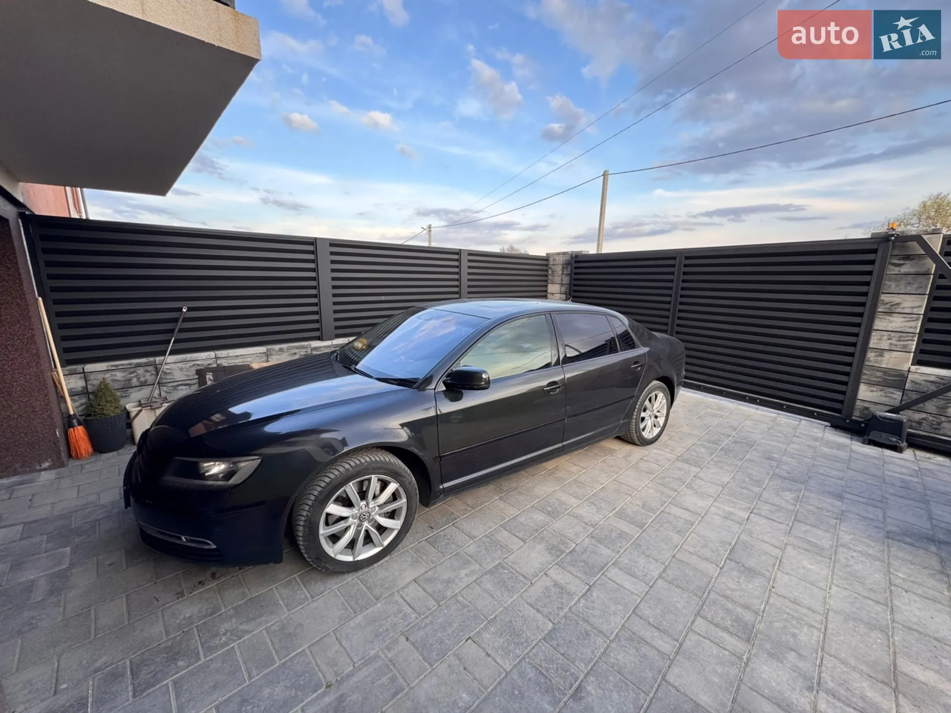 2010 Volkswagen Phaeton - мініатюра 2