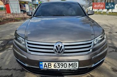 Седан Volkswagen Phaeton 2012 в Виннице