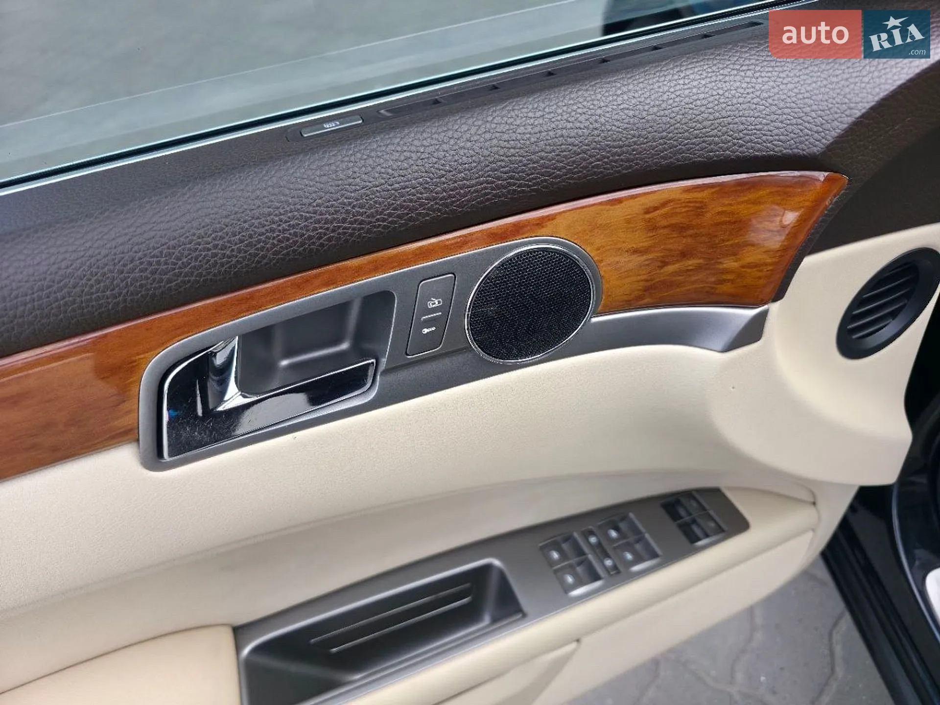 2010 Volkswagen Phaeton - мініатюра 27