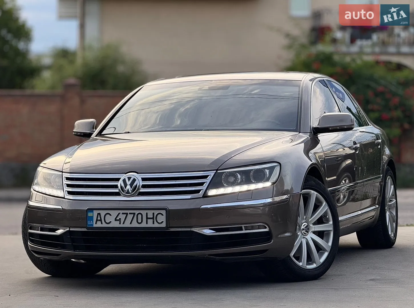 2011 Volkswagen Phaeton - фото 1