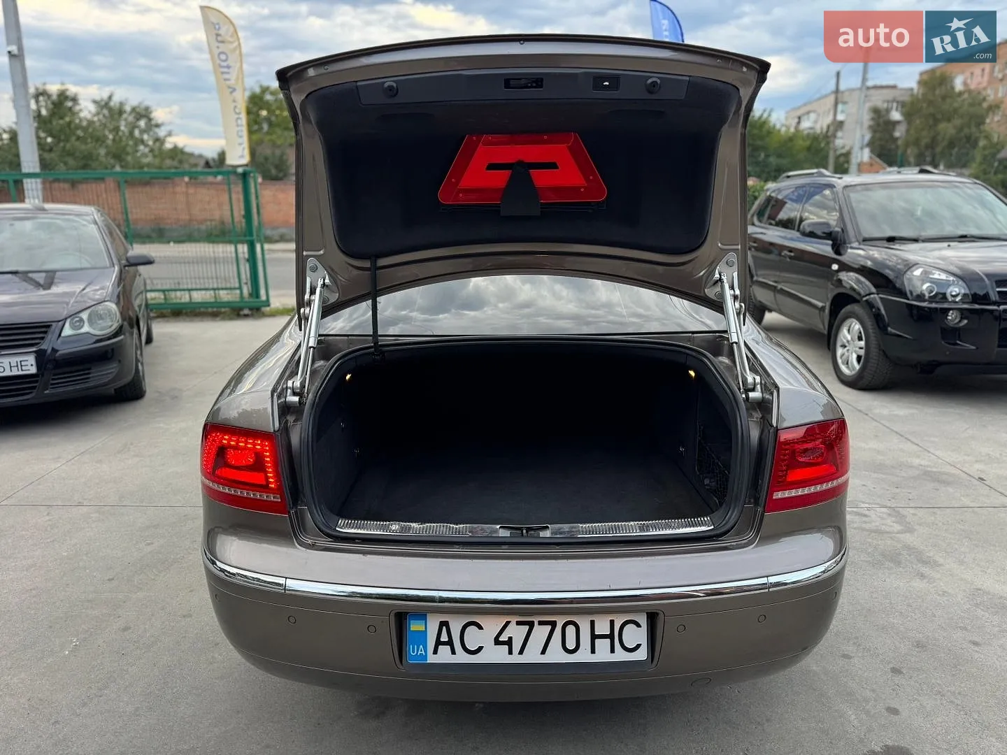 2011 Volkswagen Phaeton - мініатюра 50