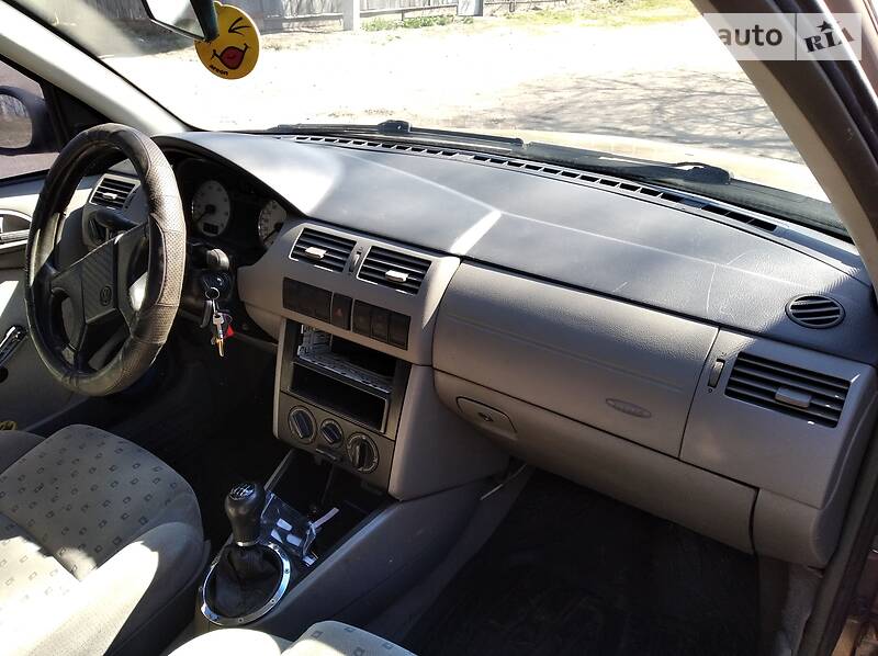 Хетчбек Volkswagen Pointer 2006 в Ніжині фото 12 Хетчбек Volkswagen Pointer 2006 в Ніжині