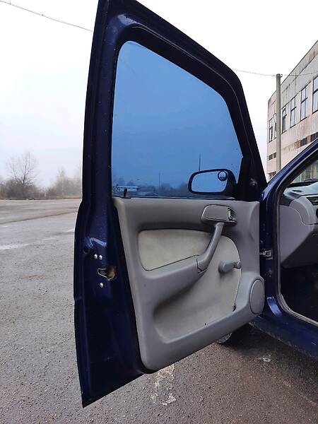 Хэтчбек Volkswagen Pointer 2005 в Збараже