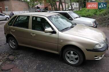 Хэтчбек Volkswagen Pointer 2004 в Конотопе