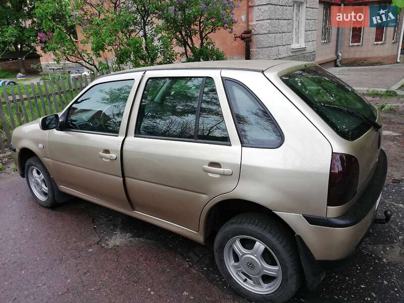 Volkswagen Pointer 2004