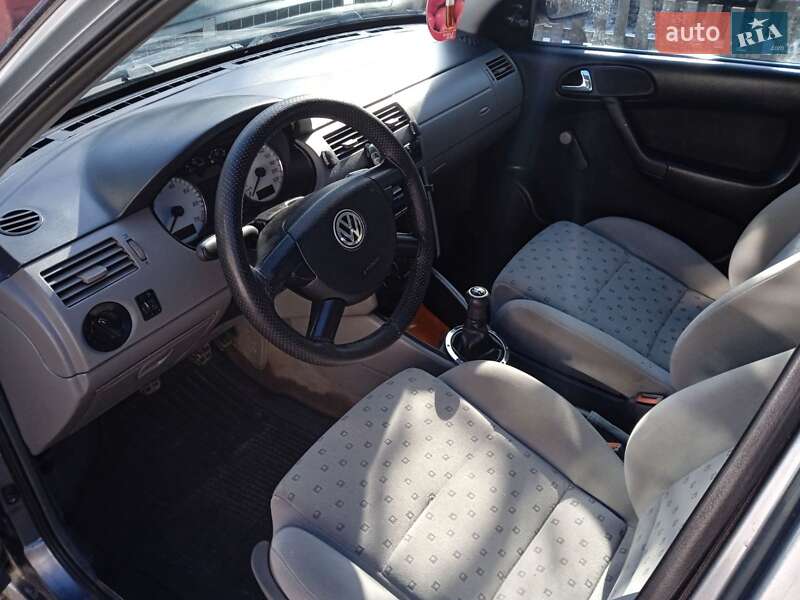 Хэтчбек Volkswagen Pointer 2005 в Ахтырке фото 3 Хэтчбек Volkswagen Pointer 2005 в Ахтырке
