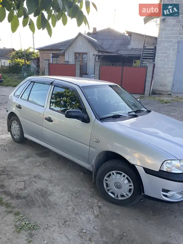Volkswagen Pointer 2004