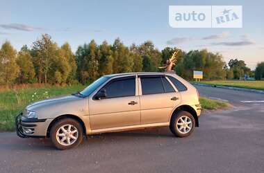 Хэтчбек Volkswagen Pointer 2005 в Ромнах