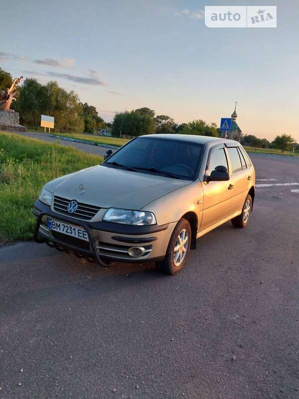 Хэтчбек Volkswagen Pointer 2005 в Ромнах