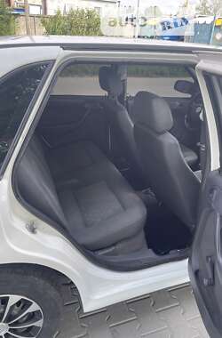 Хэтчбек Volkswagen Pointer 2004 в Львове