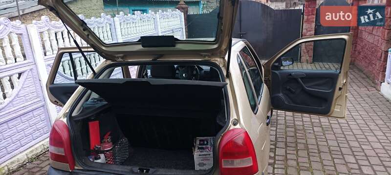 Хэтчбек Volkswagen Pointer 2004 в Ровно