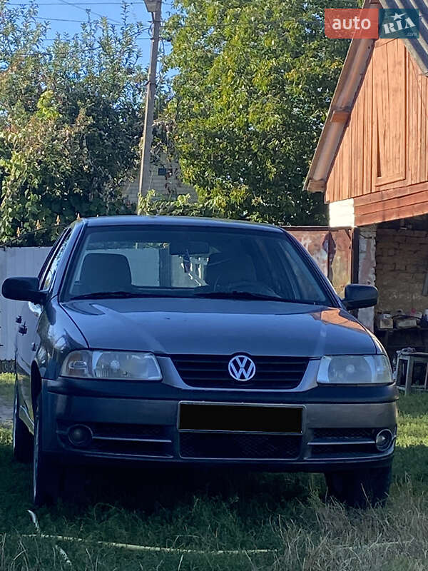 Volkswagen Pointer 2005