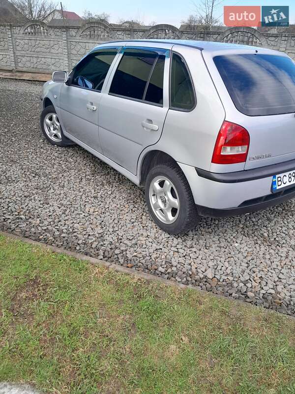 Хэтчбек Volkswagen Pointer 2004 в Дрогобыче