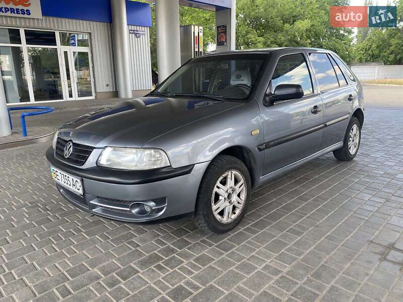 Хэтчбек Volkswagen Pointer 2005 в 