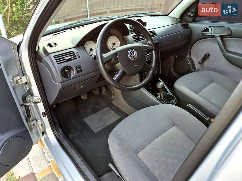 Хэтчбек Volkswagen Pointer 2004 в Обухове фото 30 Хэтчбек Volkswagen Pointer 2004 в Обухове