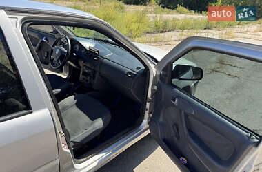 Хэтчбек Volkswagen Pointer 2005 в 