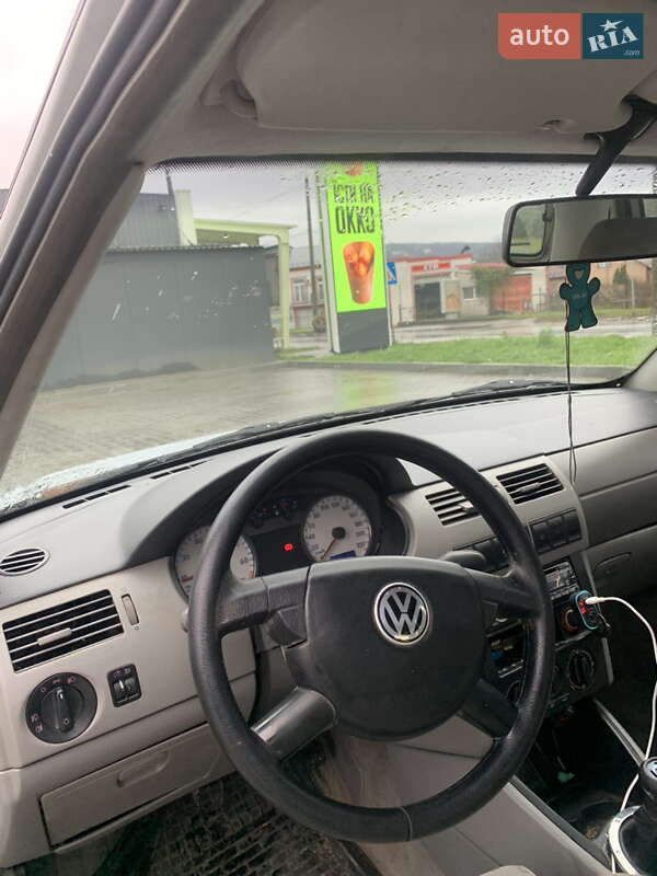 Хэтчбек Volkswagen Pointer 2006 в Черновцах