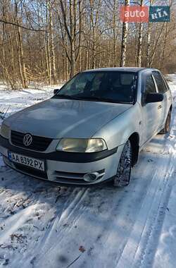 Хэтчбек Volkswagen Pointer 2006 в Лубнах