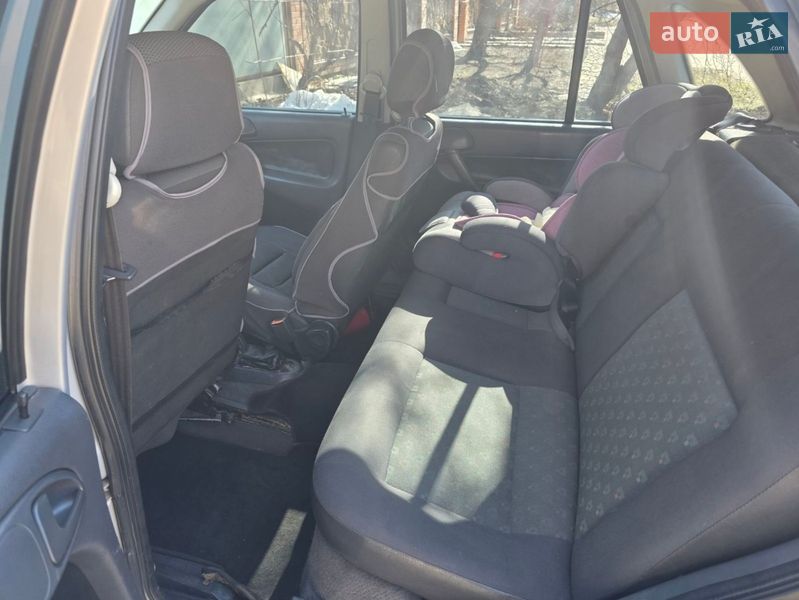 Хэтчбек Volkswagen Pointer 2004 в Чернигове