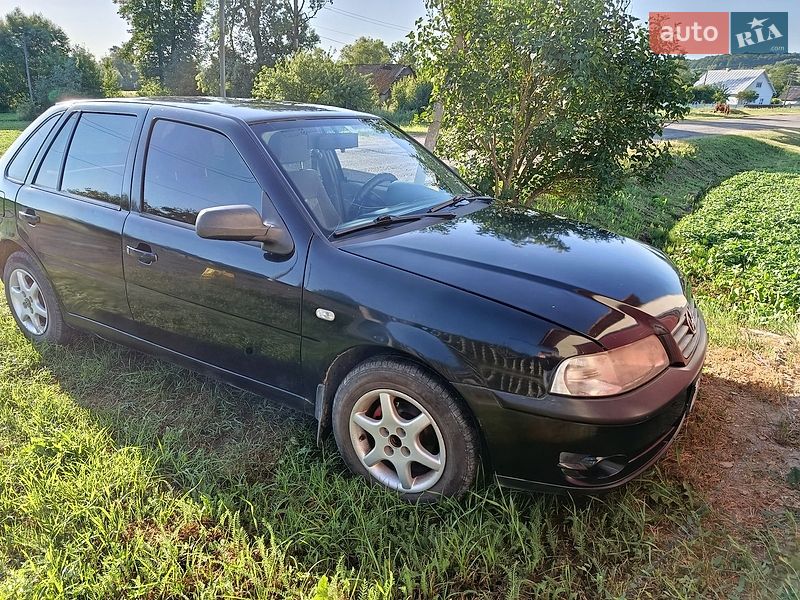 Volkswagen Pointer 2006