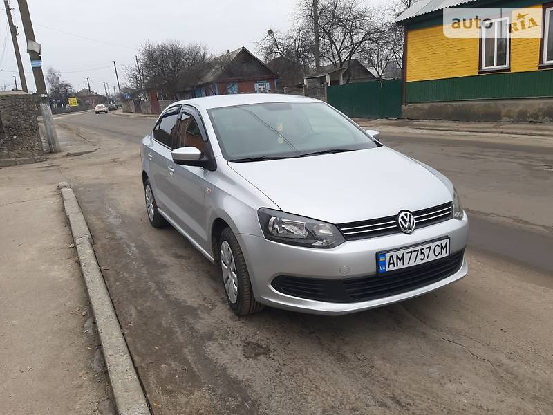 Седан Volkswagen Polo 2013 в Олевске