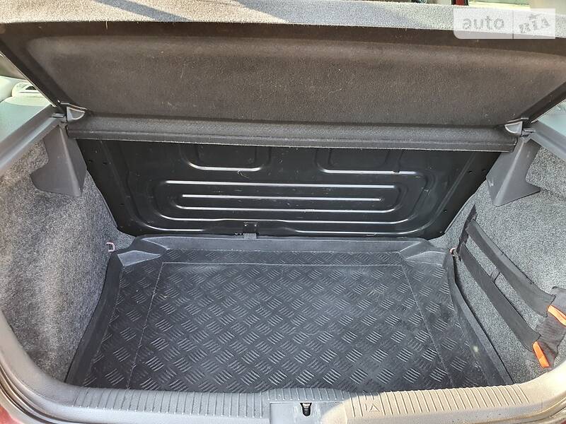 Хэтчбек Volkswagen Polo 2006 в Киеве фото 8 Хэтчбек Volkswagen Polo 2006 в Киеве