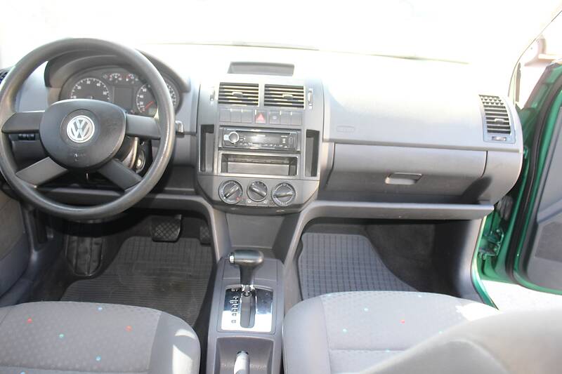 Хетчбек Volkswagen Polo 2004 в Запоріжжі