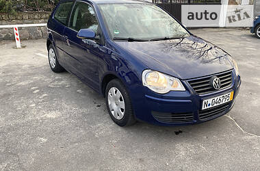 Купе Volkswagen Polo 2009 в 