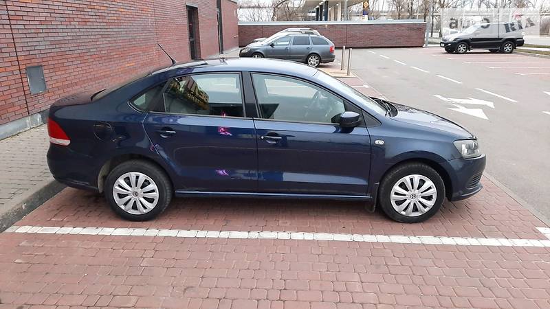 Седан Volkswagen Polo 2013 в 