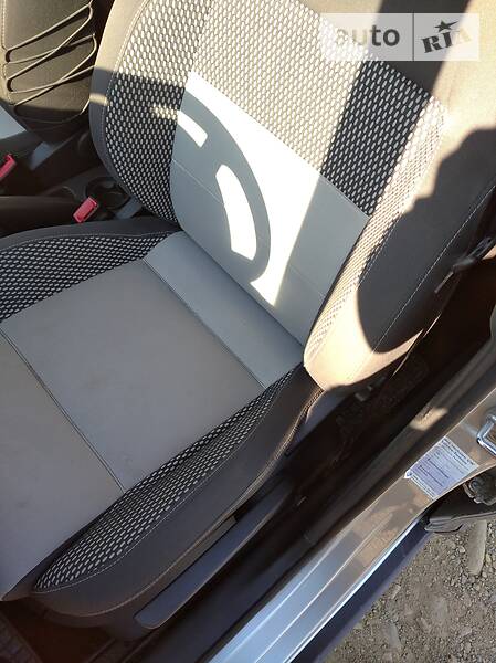 Хетчбек Volkswagen Polo 2007 в Вижниці