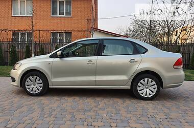 Седан Volkswagen Polo 2012 в 
