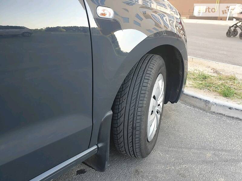 Седан Volkswagen Polo 2012 в Чернігові фото 7 Седан Volkswagen Polo 2012 в Чернігові