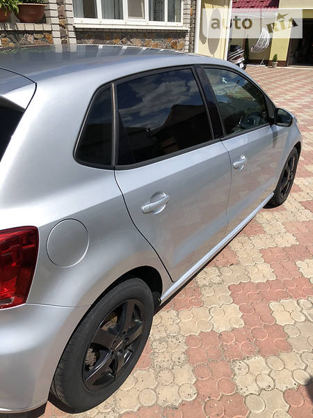 Хетчбек Volkswagen Polo 2010 в Попільні