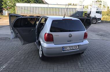 Хетчбек Volkswagen Polo 2001 в 