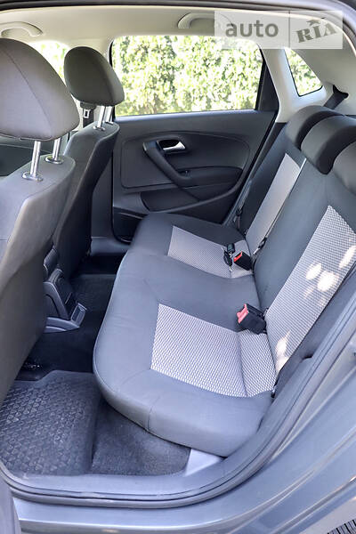 Хетчбек Volkswagen Polo 2012 в Дніпрі