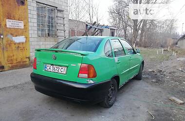 Седан Volkswagen Polo 2001 в Вышгороде