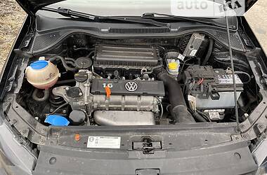 Седан Volkswagen Polo 2012 в 