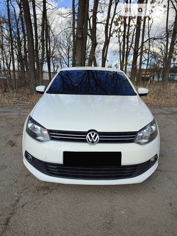 Седан Volkswagen Polo 2013 в Умани