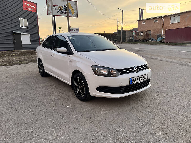 Седан Volkswagen Polo 2013 в 