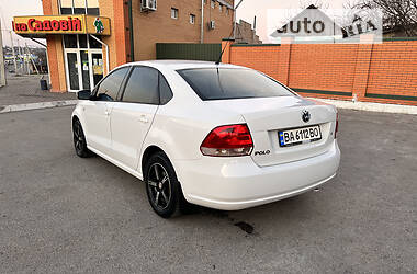 Седан Volkswagen Polo 2013 в 