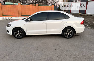 Седан Volkswagen Polo 2013 в 
