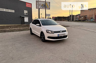 Седан Volkswagen Polo 2013 в 