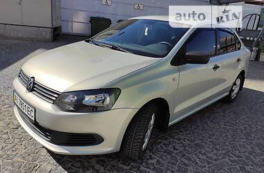 Седан Volkswagen Polo 2013 в Броварах