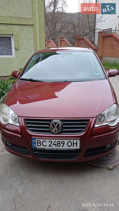 Хетчбек Volkswagen Polo 2008 в Старому Самборі