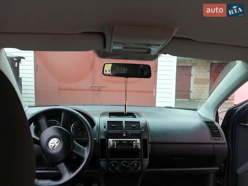 Хетчбек Volkswagen Polo 2005 в Рівному